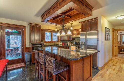 Jay House | Gooseberry Lodge | 4 Bed, 2 Bath