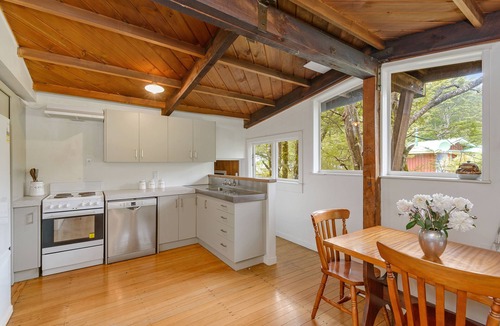 West Coast Region Ski Chalet | Gorgeous family-sized rustic Holiday Chalet in Arthurs Pass. Tranquil setting!