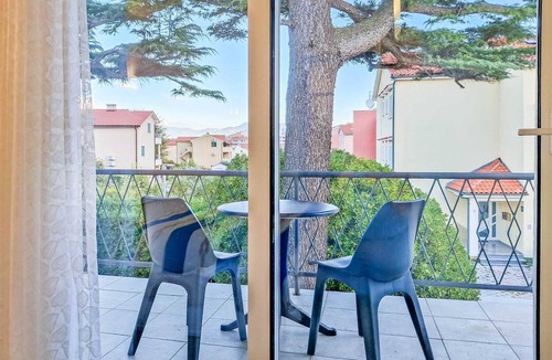 Jurandvor Apartment | Goran Studio 2 - Charming Couples Retreat with Parking