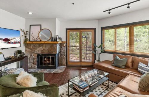 Deer Valley House | Gorgeous 1BR Steps From Lifts with Private Hot Tub