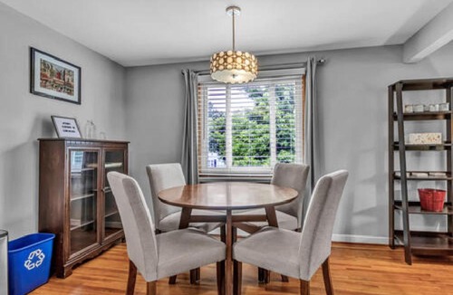 North Buffalo Apartment | Gorgeous 2 Bedroom Upper Apartment with Free Parking in North Buffalo