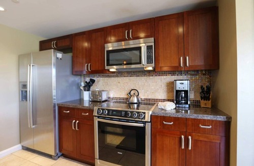 Honokowai Condo | 🏖Gorgeous 2BD/2BA LUXURY CONDO, 200 5 STAR REVIEWS, Updated & Painted🏝