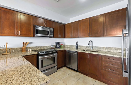 Coco Apartment | Gorgeous 3-BD Ocean-View Condo with lots of Amenities by SPCR