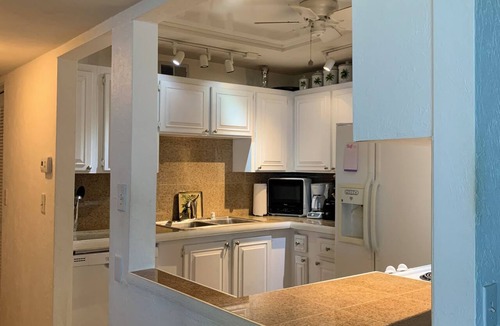Ormond-by-the-Sea Condo | Gorgeous 3 Bedroom Condo Directly on Beach