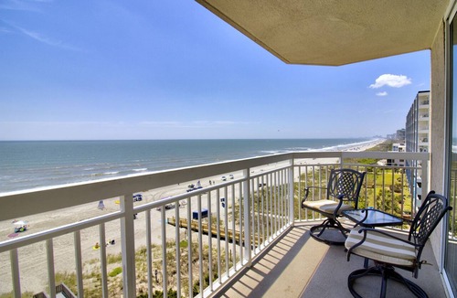 Crescent Beach Condo | Gorgeous 4 Bedroom 3 Bath Corner Oceanfront Condo - Crescent Shores North Myrtle Beach