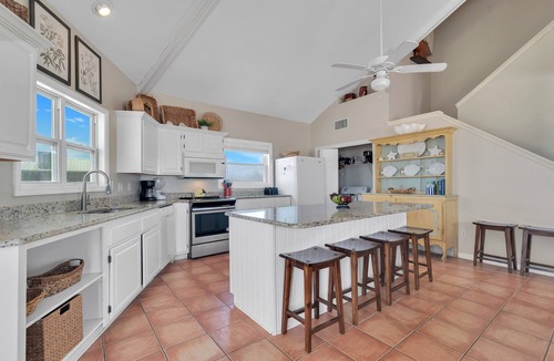 Southpointe House | Gorgeous 4 Bdrm, 3 Ba Gulf Front Private Home, Sleeps 10