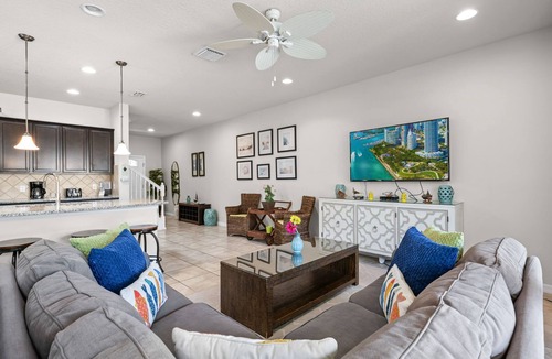 Bay Lake House | Gorgeous 4Bd TH Pool Windsor at Westside-2018WW