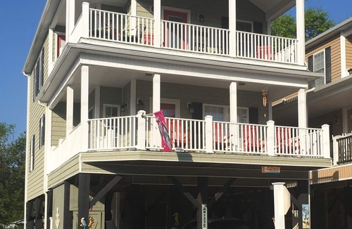 Surfside Beach House | Gorgeous 5 bdrm OCEAN LAKES FAMILY CAMPGROUND MH137C