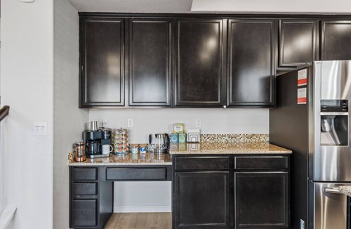 Cimarron Hills House | Gorgeous 5 Bedroom, 2.5 Bath | Hot Tub | Fire Pit | GameRoom