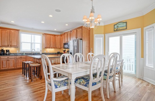Ocean Isle Beach House | Gorgeous 6BR Beach House, Ocean Views, Pool, 20 Steps to Beach, 3 King Beds