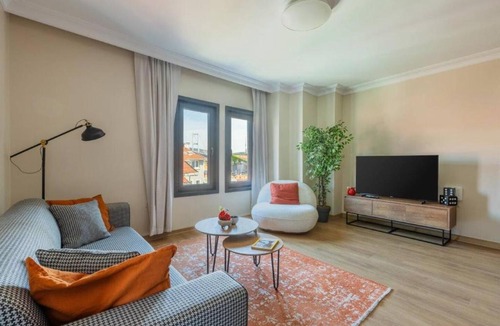 Ortakoy Apartment | Gorgeous Airy 2BD2Bath Bosphorus Views! #358