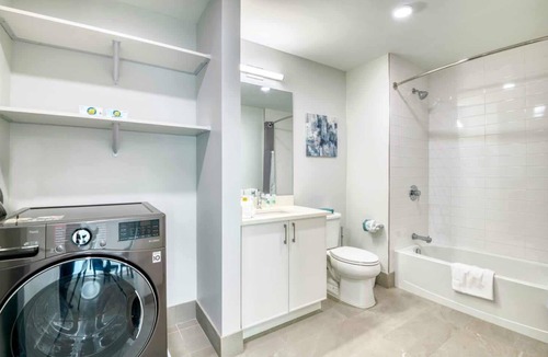 Quincy Apartment | Gorgeous Apt Downtown