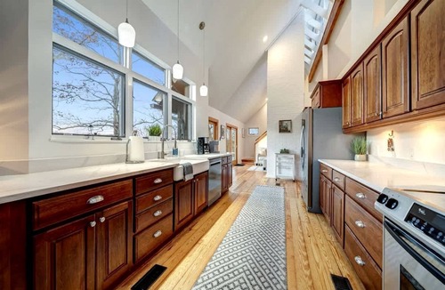 Shepherdstown Cabin | Gorgeous Cabin with Magnificent Views of the Potomac River in Shepherdstown, West Virginia