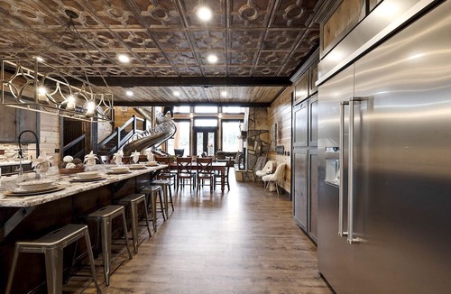 Broken Bow Cabin | Gorgeous Cabin with Sauna and Hot-tub in Broken Bow, Oklahoma