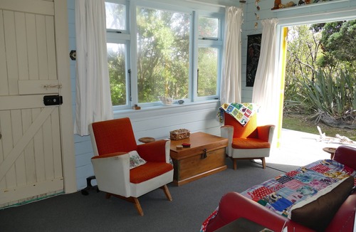 Punakaiki House | Gorgeous Character Bach