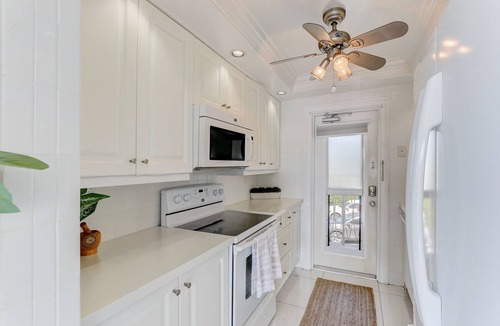 Pompano Beach Condo | Gorgeous direct Intracoastal views in the heart of Pompano Beach