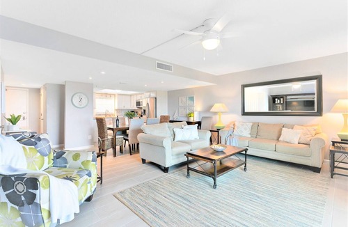 Avon By The Sea Condo | 🌴 Gorgeous Direct Oceanfront Condo l Next to Pier l Private Balcony & Heated Pool!
