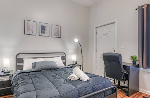 Jersey City Apartment | Gorgeous Duplex with parking by JSQ