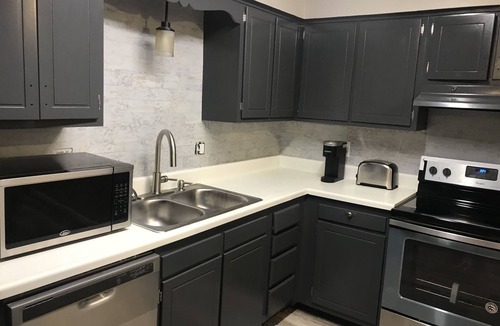North Raleigh Condo | Gorgeous forest like 3 bed, 2 bth near NORTH HILLS & DOWNTOWN-PRIME RALEIGH AREA