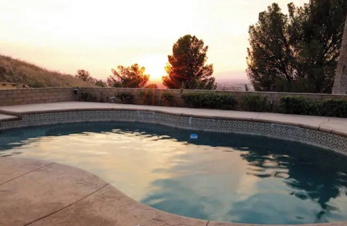 Jurupa Valley House | Gorgeous Gated Golf Course Estate