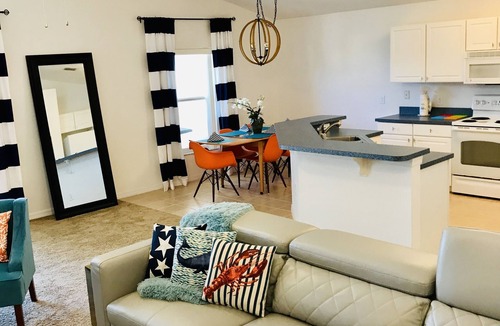 Highgate Park House | Gorgeous-Gated-Spacious-Modern & Updated-Game room-Pool-Min. to Disney-Wi-Fi