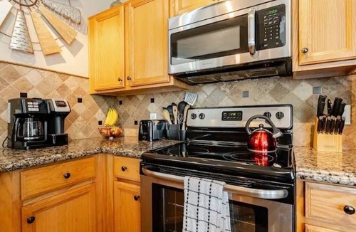 Gilbert House | Gorgeous Gilbert Getaway/3 Bedroom 2+ Bath Home/2 car garage/Sleeps 10