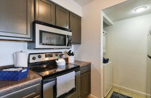 Table Rock Condo | Gorgeous Golf Views, two porches, 3 pools, 1 heated, Hot Tub, Resort!