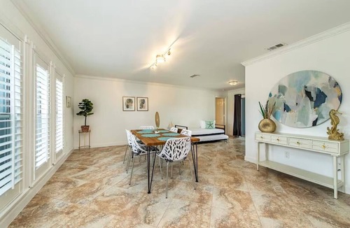 Palm River Estates House | Gorgeous Heated Pool and Hot Tub Home!