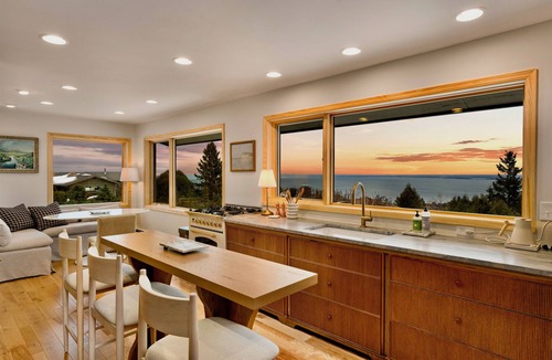 East Hillside House | Gorgeous Hilltop Home Overlooking Lake Superior