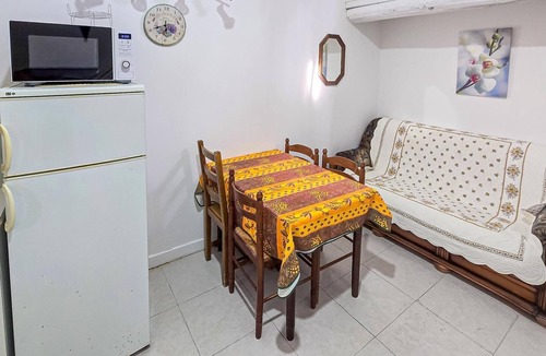 Crillon-le-Brave House | Gorgeous home in Crillon le Brave