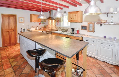 Cavaillon House | Gorgeous home in Cavaillon