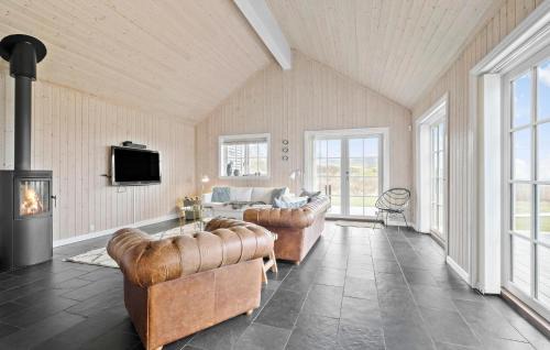Ordrup House | Gorgeous Home In Fårevejle With Kitchen