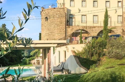 Maglietola House | Gorgeous home in Fivizzano