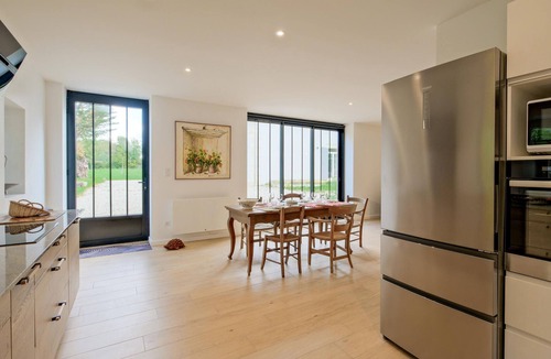 Gans House | Gorgeous home in Gans with kitchen
