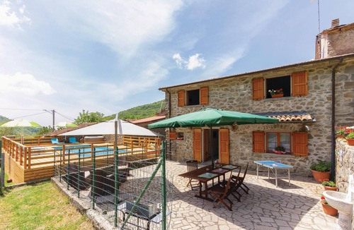 Pieve San Paolo House | Gorgeous home in Sassalbo -MS-