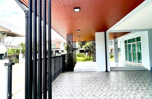 Nai Mueang House | Gorgeous Home City-Center Korat