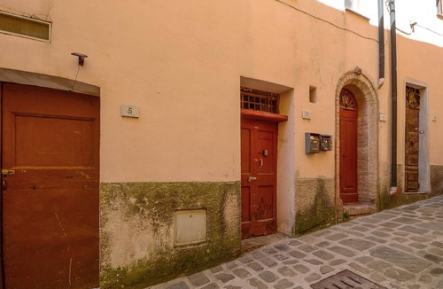 Monterotondo Marittimo Apartment | Gorgeous apartment in Monterotondo Marittimo