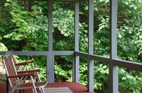 Lyme Center Cottage | Gorgeous Lake Front, Sandy Beach, Spacious Grounds, Family and Pet Friendly
