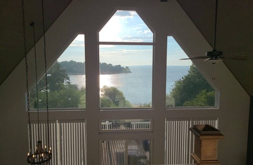 Hoyt House | Gorgeous lake house with sandy beachfront. Welcome to Lost World Landing