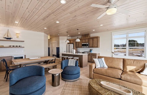 Garrison Condo | Gorgeous Main Floor 2BR on Mille Lacs