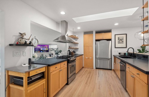Table Mesa House | Gorgeous Modern Zen Retreat Home - 4BR with Hot Tub, Close to Hiking Trails