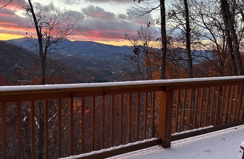 Fairview Cabin | Gorgeous mountain views!