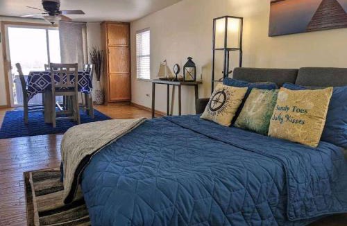 Ingleside House | Gorgeous Nautical Lake House Chain O' Lakes with Hot Tub Option