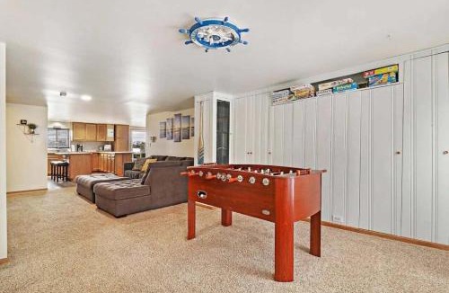 Ingleside House | Gorgeous Nautical Lake House Chain O' Lakes with Hot Tub Option