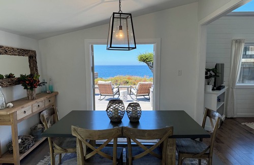 Bodega Bay House | Gorgeous Ocean and Sunset Views from Cliff Side Cottage