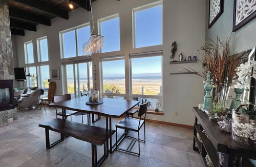 Waldport House | Gorgeous Oceanfront Beach House - Elegant Modern w/Stunning Expansive Views