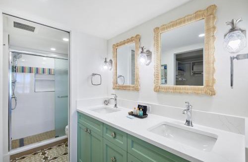 Sanibel House | Gorgeous Oceanfront Residence in Exclusive Sanibel Surfside