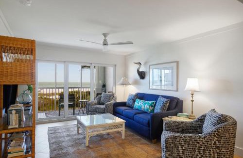 Sanibel House | Gorgeous Oceanfront Residence in Exclusive Sanibel Surfside