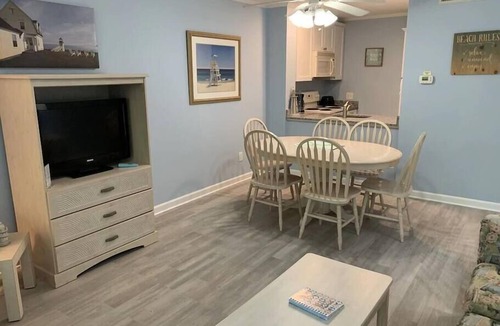 Briarcliffe Acres Apartment | Gorgeous One Bedroom Ocean Creek Condo