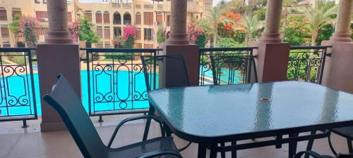 Aqaba Apartment | Gorgeous Pool View Apartment - Tala Bay Resort, Aqaba للعائلات و كبلز فقط